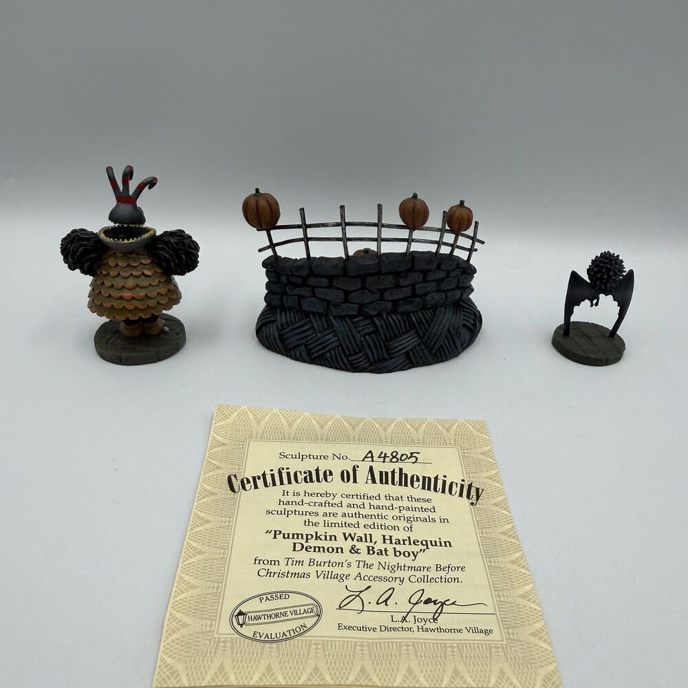 Disney Nightmare Before Christmas Hawthorne Village Pumpkin Wall with COA
